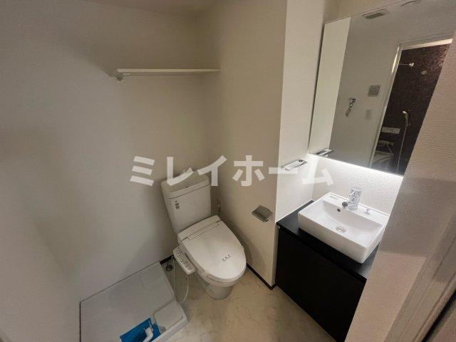 INUNEKO HILLS 六郷土手の独立洗面台|同建物内、別のお部屋の参考写真になります。