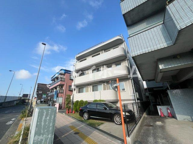 INUNEKO HILLS 六郷土手の駐車場