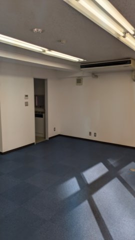パールビル（神田）の内装