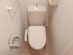 ゆったりとした空間のトイレです