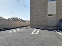 駐車場に車を止められます
