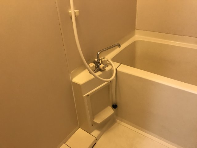 ハッピータウンの浴室|コンパクトで使いやすいお風呂です