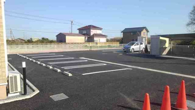 駐車場があるので、車を買う予定の方も安心です