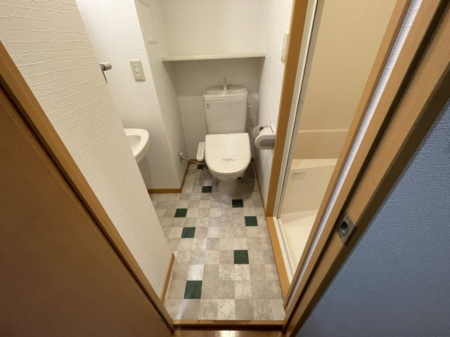 コンドミニアム薬院駅のトイレ|シンプルで使いやすいトイレです