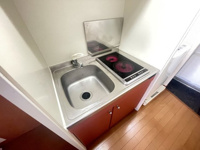 コンパクトなキッチンで掃除もラクラク