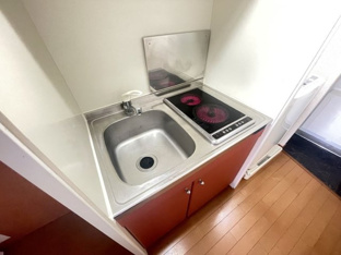 コンパクトなキッチンで掃除もラクラク