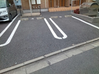 車をお持ちの方に嬉しい駐車場付きの物件です