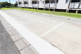 車をお持ちの方に嬉しい駐車場付きの物件です