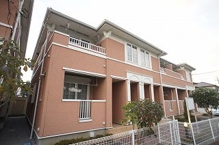 落ち着いた雰囲気の外観です