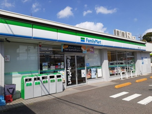 ファミリーマートまで400m