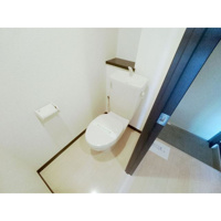 ゆったりとした空間のトイレです