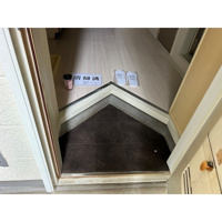 収納もある玄関です