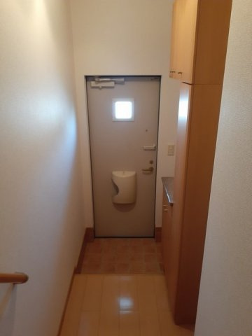 明るい玄関です