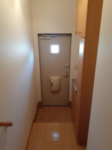 明るい玄関です