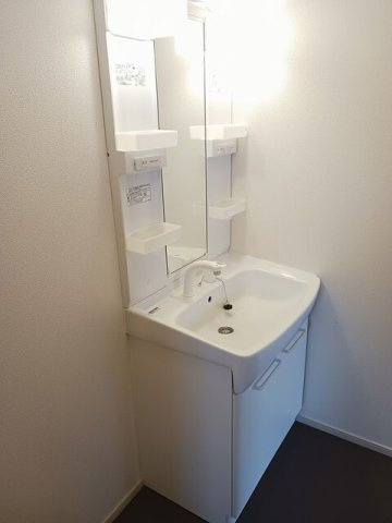 コンパクトで使いやすい洗面所