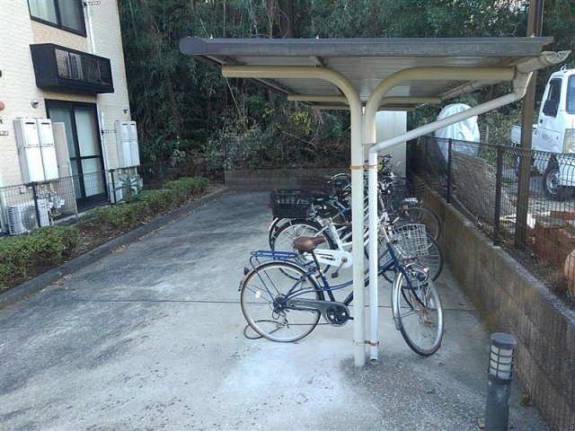 駐輪場完備