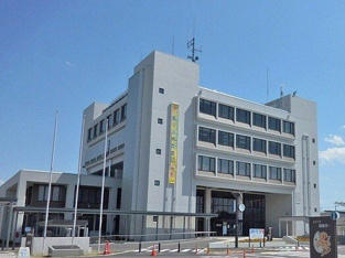 鴻巣市役所まで1750m