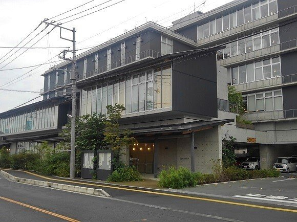 桶川市役所まで1500m
