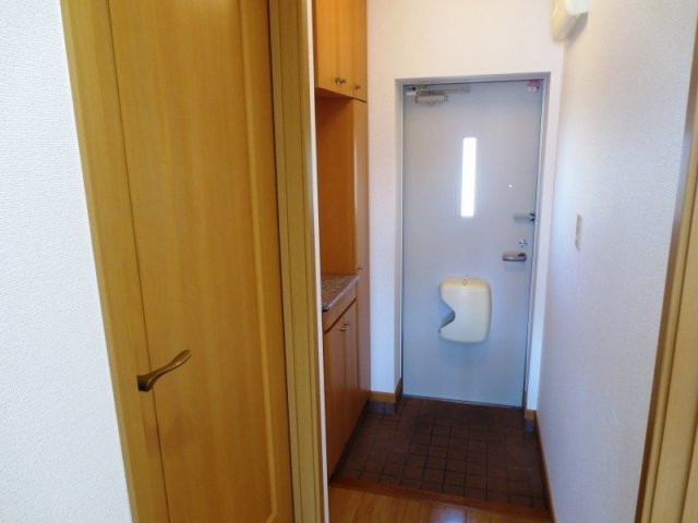 明るい色調の室内です