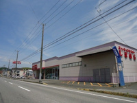 しまむら君津店まで1000m