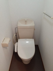 清潔感のあるトイレです