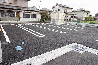 駐車場に車を止められます