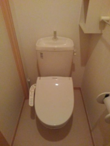 シンプルで使いやすいトイレです