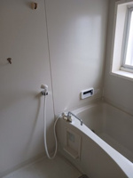 コンパクトで使いやすいお風呂です