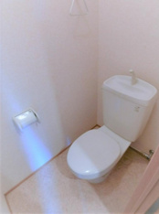 シンプルで使いやすいトイレです