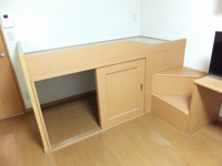 開放的な寝室です