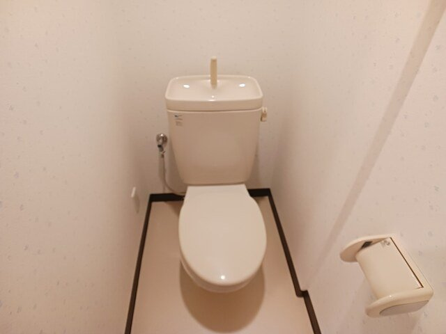 【トイレ】 | ハーバー　ブリッジ | 清潔感のあるトイレです