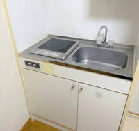 コンパクトなキッチンで掃除もラクラク