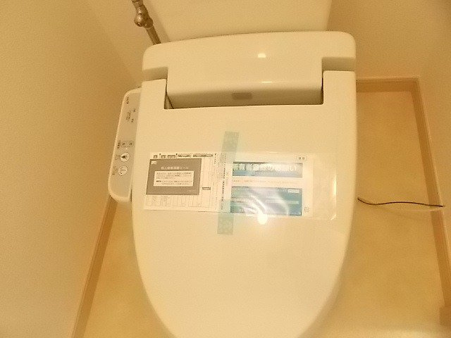 ゆったりとした空間のトイレです
