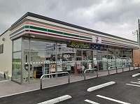 セブンイレブン久喜菖蒲町菖蒲店まで290m