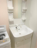 明るい色調の室内です