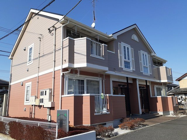 落ち着いた雰囲気の外観です