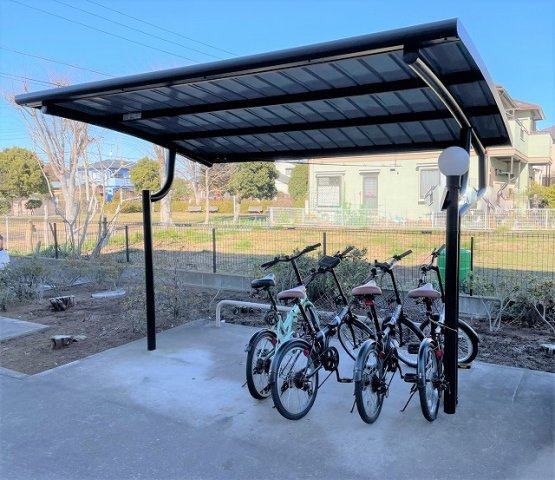 屋根付き駐輪場