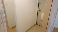 毎日通る玄関はこちらです