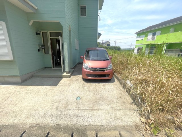 山武市湯坂貸家の駐車場