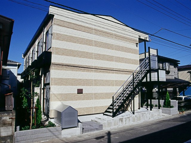落ち着いた雰囲気の外観です