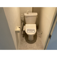 シンプルで使いやすいトイレです