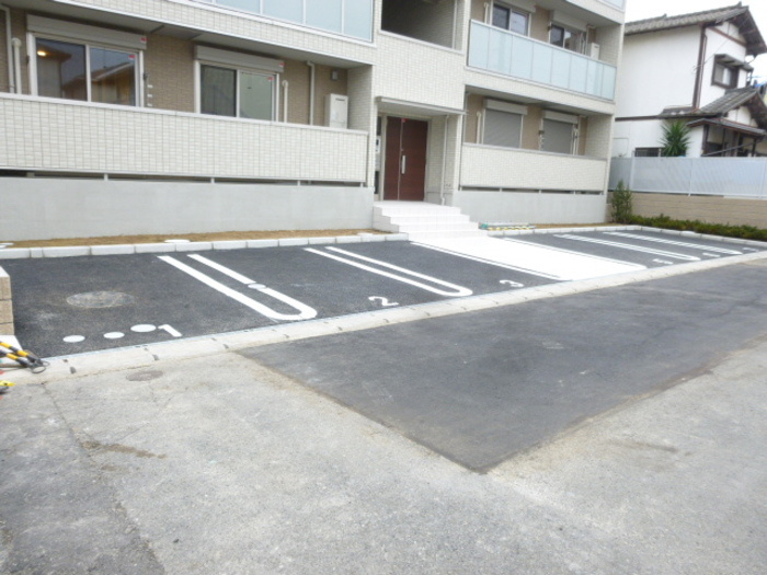 ホワイトコーストポロの駐車場