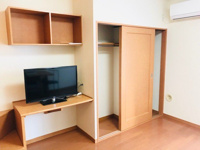 内装は落ち着いています
