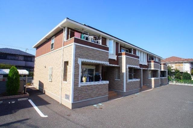 落ち着いた雰囲気の外観です
