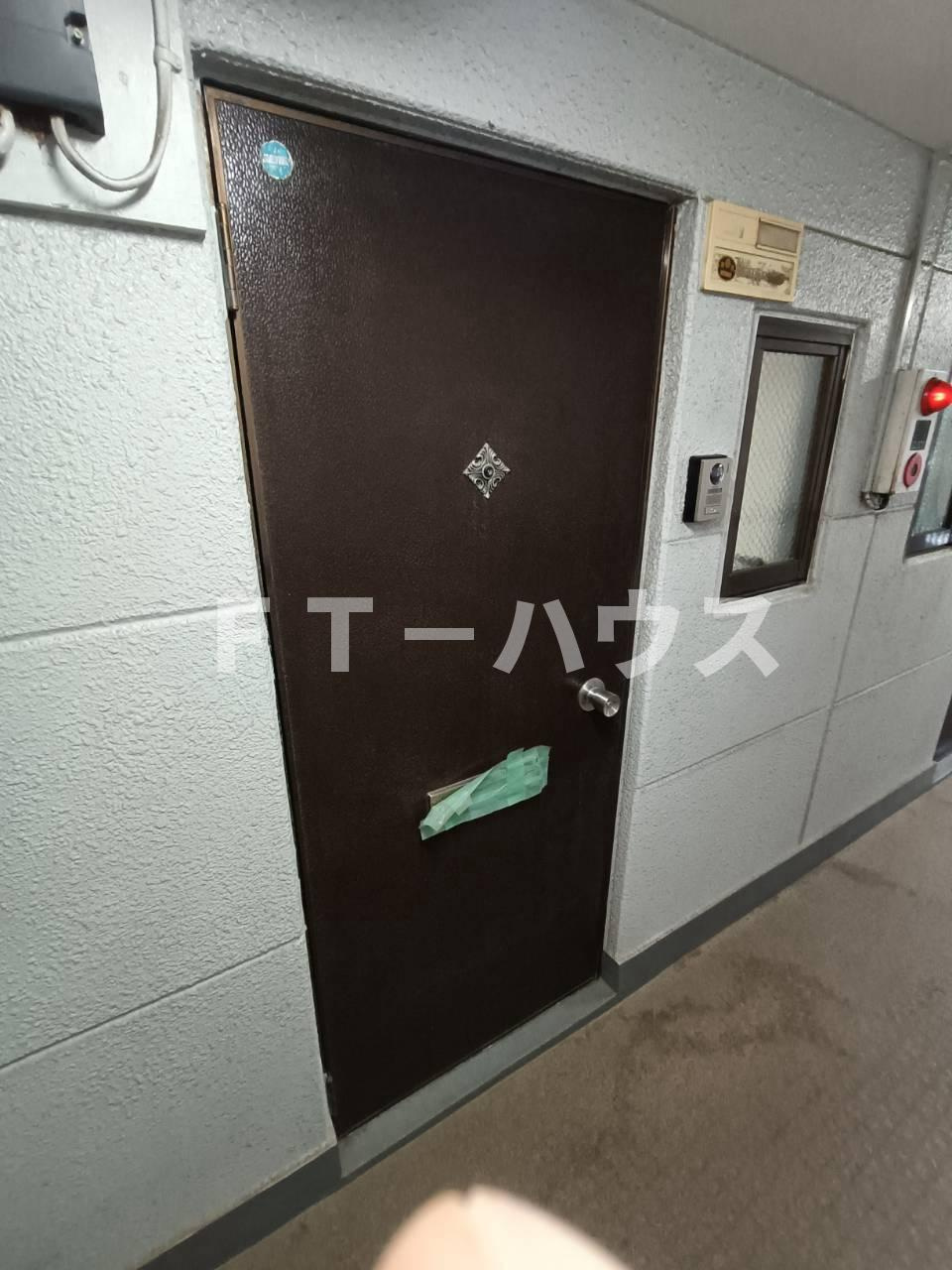 ライトビューティハイツ の玄関