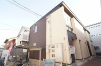 落ち着いた雰囲気の外観です