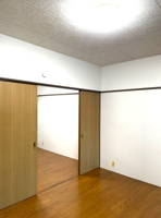 ※写真は別の部屋です