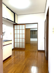 ※写真は別の部屋です