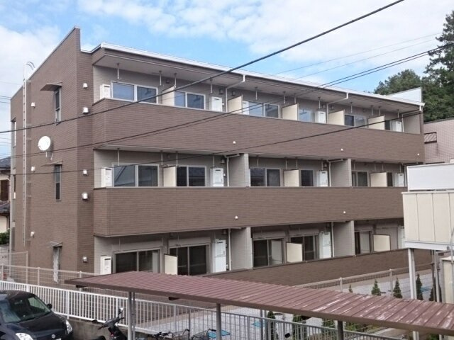 落ち着いた雰囲気の外観です