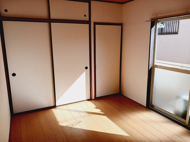 中はこのようになっています